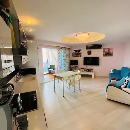 Apartament Azura Park